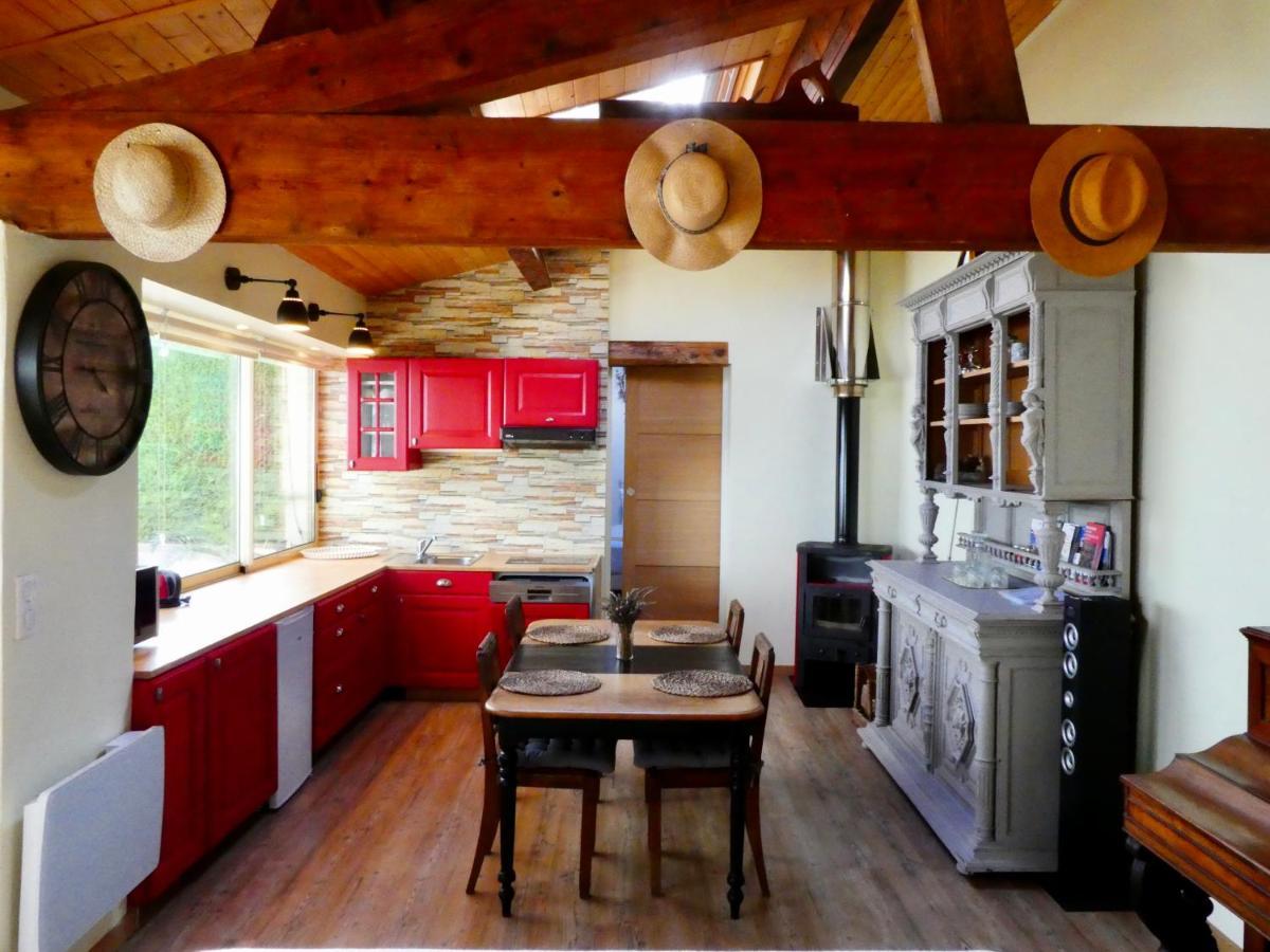 Ferienwohnung - Le Patio - Calme, Chaleureux, Unique Besançon Exterior foto