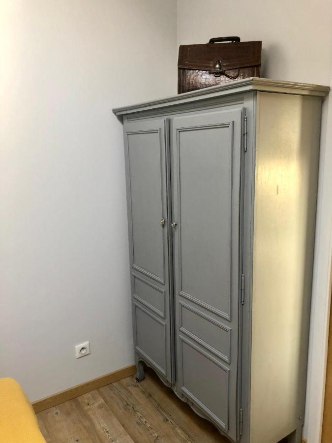 Ferienwohnung - Le Patio - Calme, Chaleureux, Unique Besançon Exterior foto